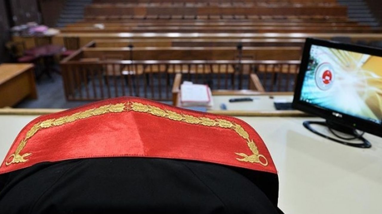 FETÖ/PDY üyesi 15 hakim ve cumhuriyet savcısı meslekten çıkarıldı