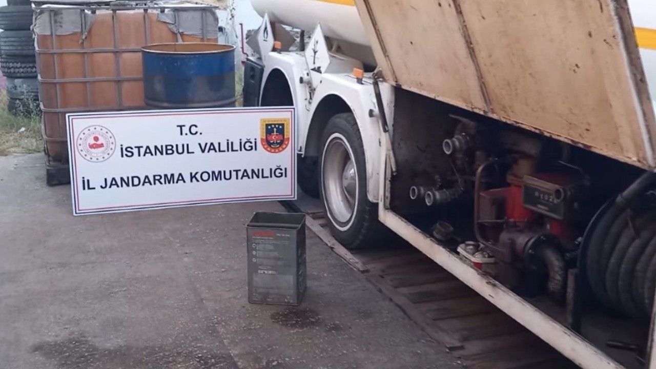 İstanbul'da kaçak akaryakıt operasyonu: Tankere gizlemişler!