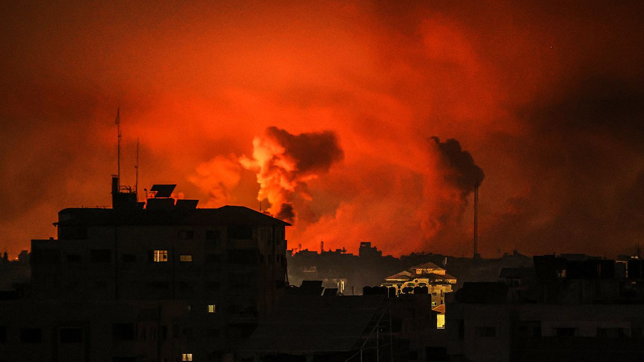 İsrail Gazze'de 450’den fazla noktayı vurdu
