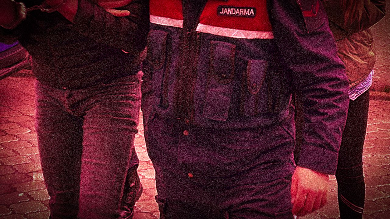 Edirne'de JASAT dedektifleri aranan suçlulara göz açtırmıyor: Hırsızlık şüphelisi yakalandı!