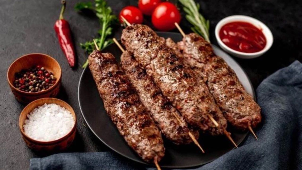 Azerbaycan lüle kebabı tarifi, malzemeleri...