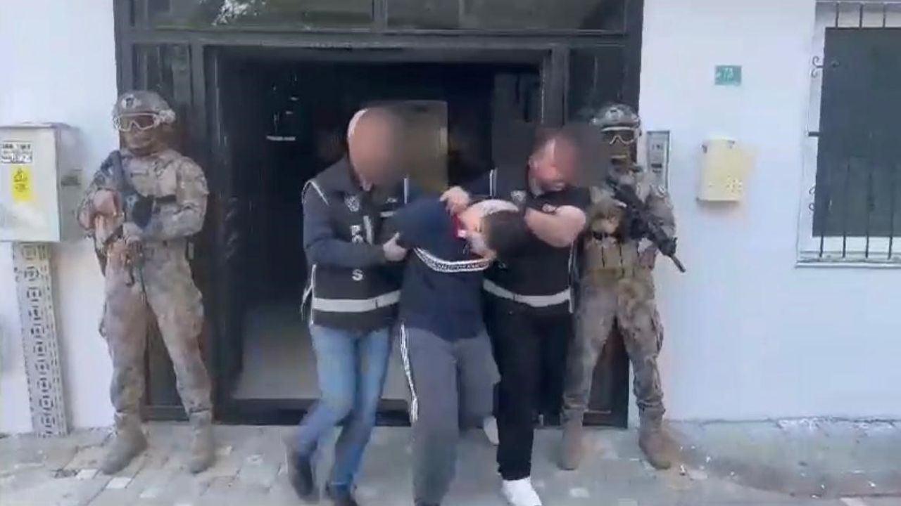 Adana'da ‘Bayğaralar’ organize suç örgütü üyelerine şok baskın: Polis 3 kişiyi gözaltına aldı!