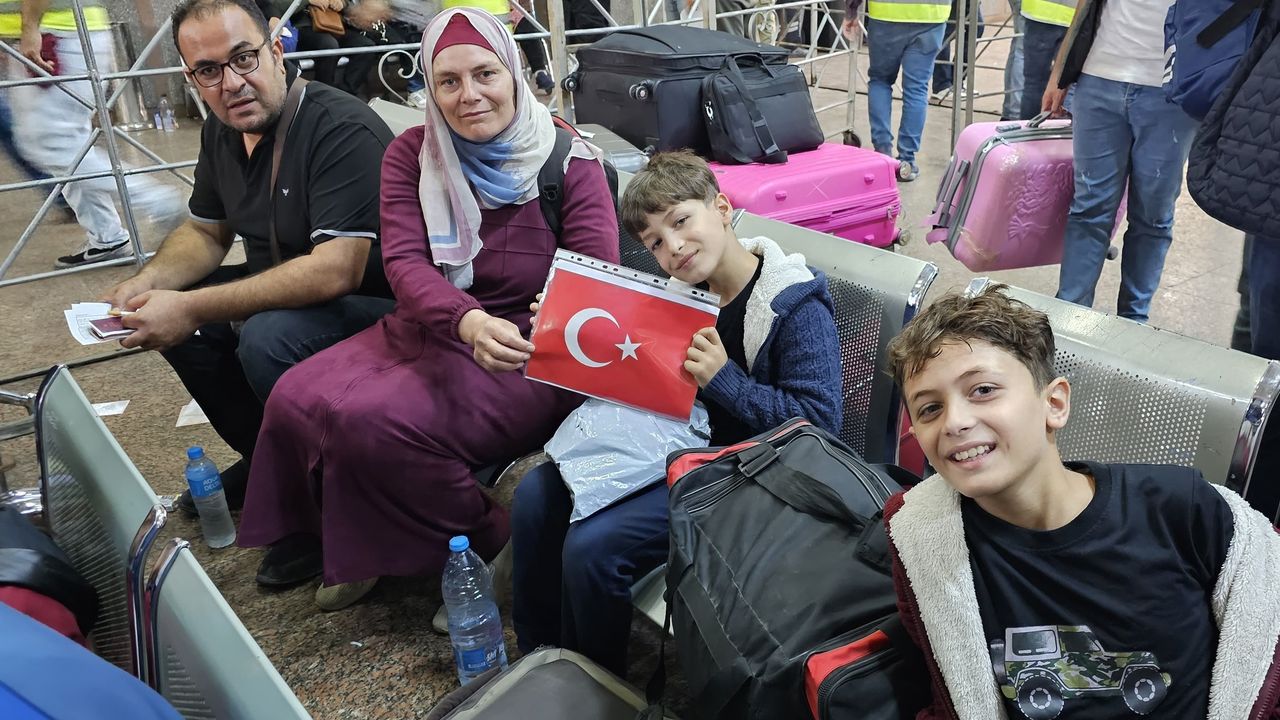 44 Türk vatandaşı daha Gazze'den tahliye edildi