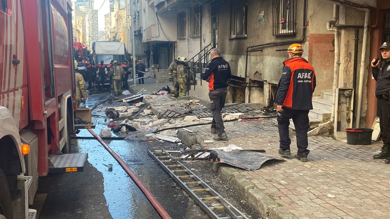 İstanbul Küçükçekmece’de doğalgaz patladı: 1 kişi öldü, 5 kişi yaralandı!