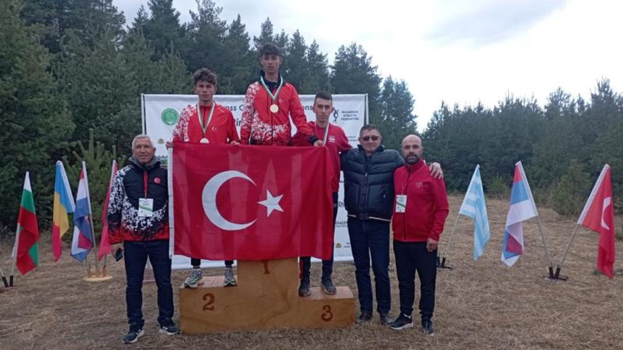 Milli atletler Bulgaristan'daki şampiyonada 10 madalya kazandı