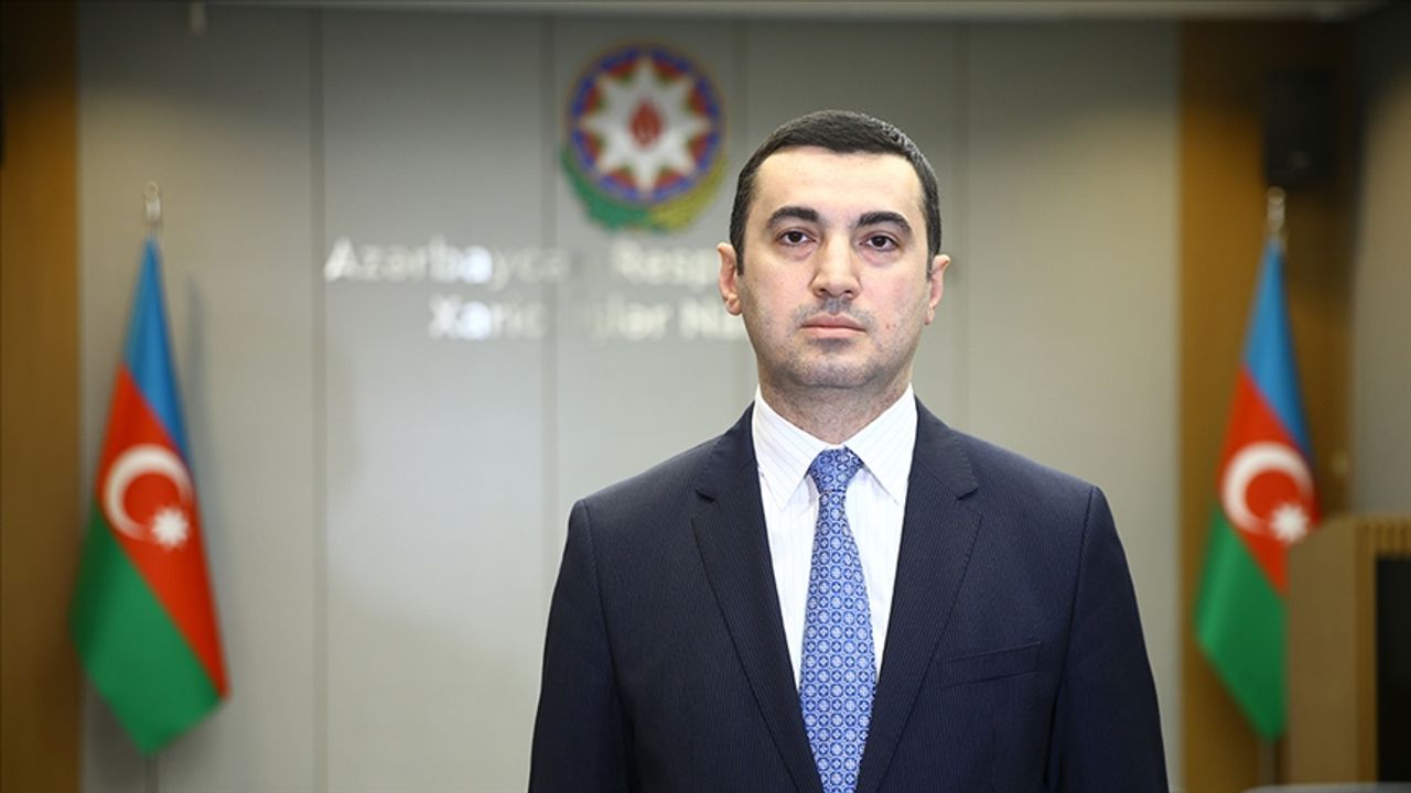 Ermenistan'a silah gönderdi: Azerbaycan'dan Fransa'ya kınama