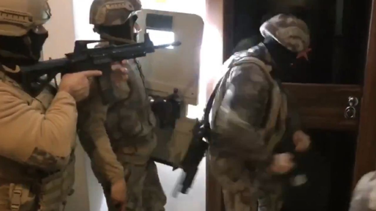 11 ilde DEAŞ ve El Kaide'ye 'Kahramanlar-45' operasyonu: 36 şüpheli  yakalandı! - Son Dakika Ekran Haber