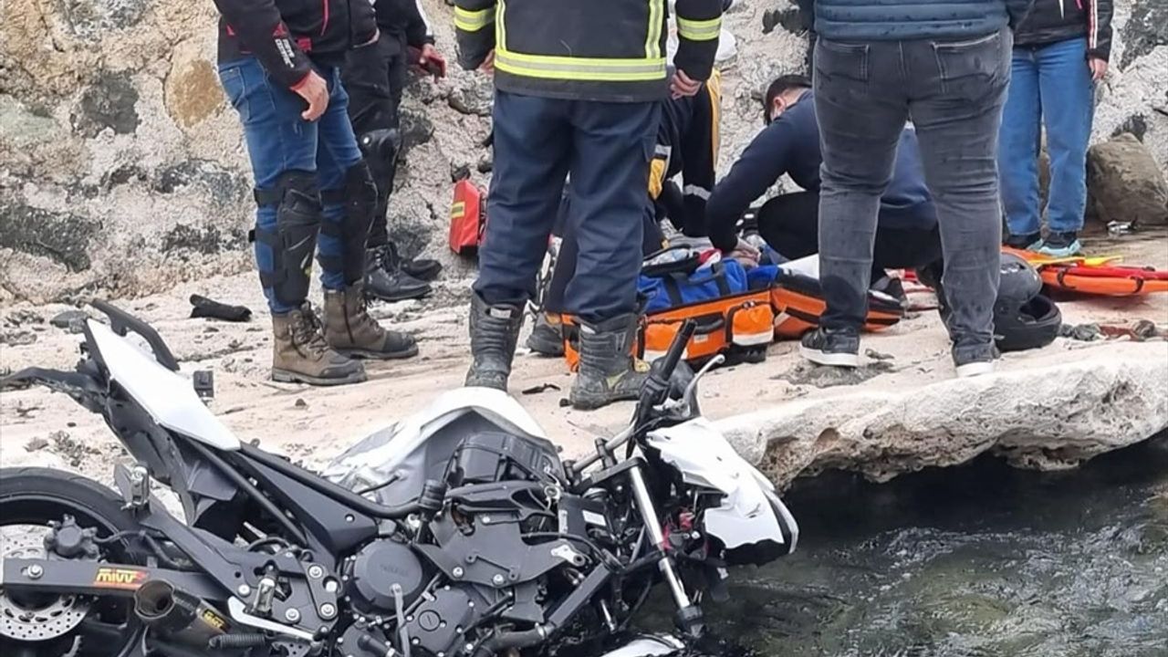 Hatay'da uçuruma yuvarlanan motosikletin sürücüsü öldü