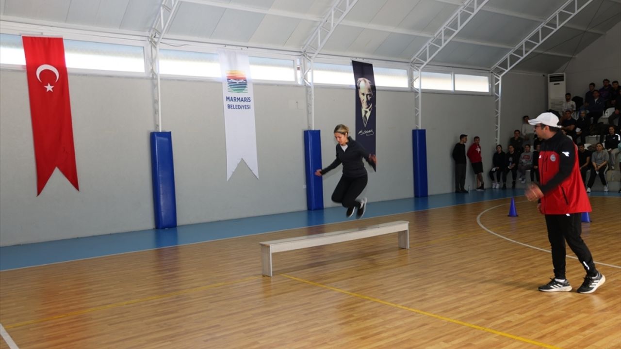 Marmaris'te zabıta adayları zorlu spor testinde ter döktü