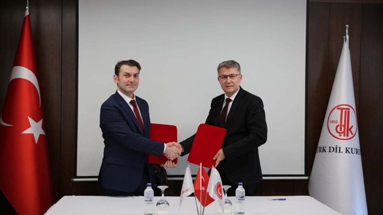 TDK ve MEB arasında "Güncel Türkçe Sözlük" ile ilgili işbirliği protokolü