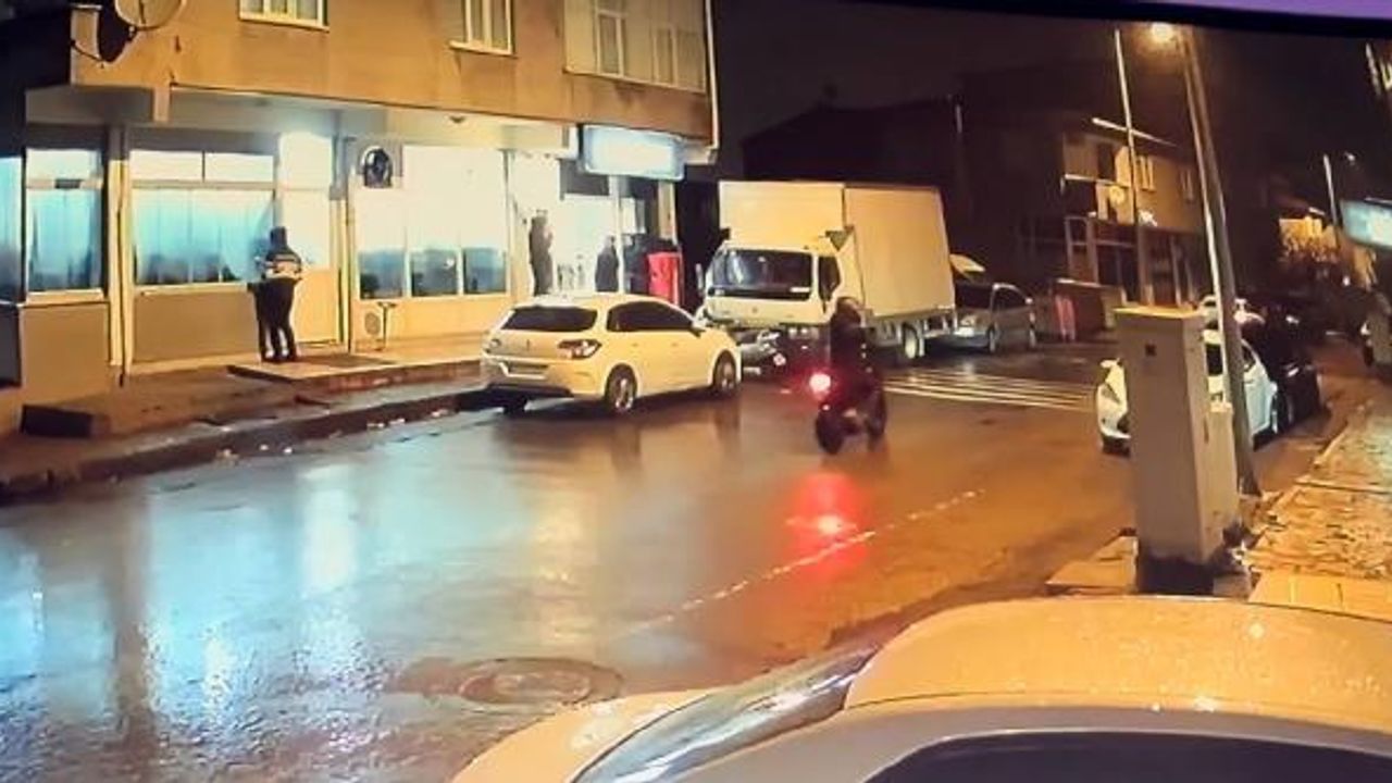 Ataşehir'de kuaföre silahlı saldırı kamerada