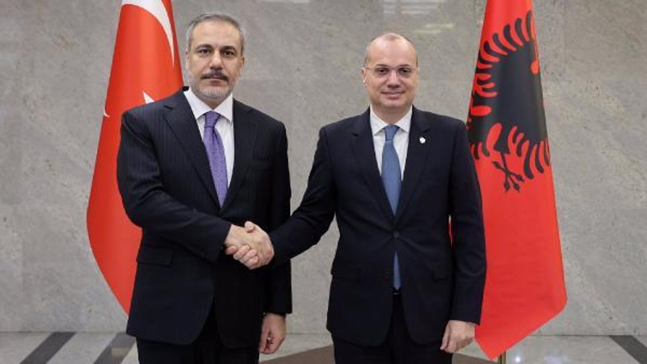 Bakan Fidan, Arnavutluk Dışişleri Bakanı Hasani ile görüştü