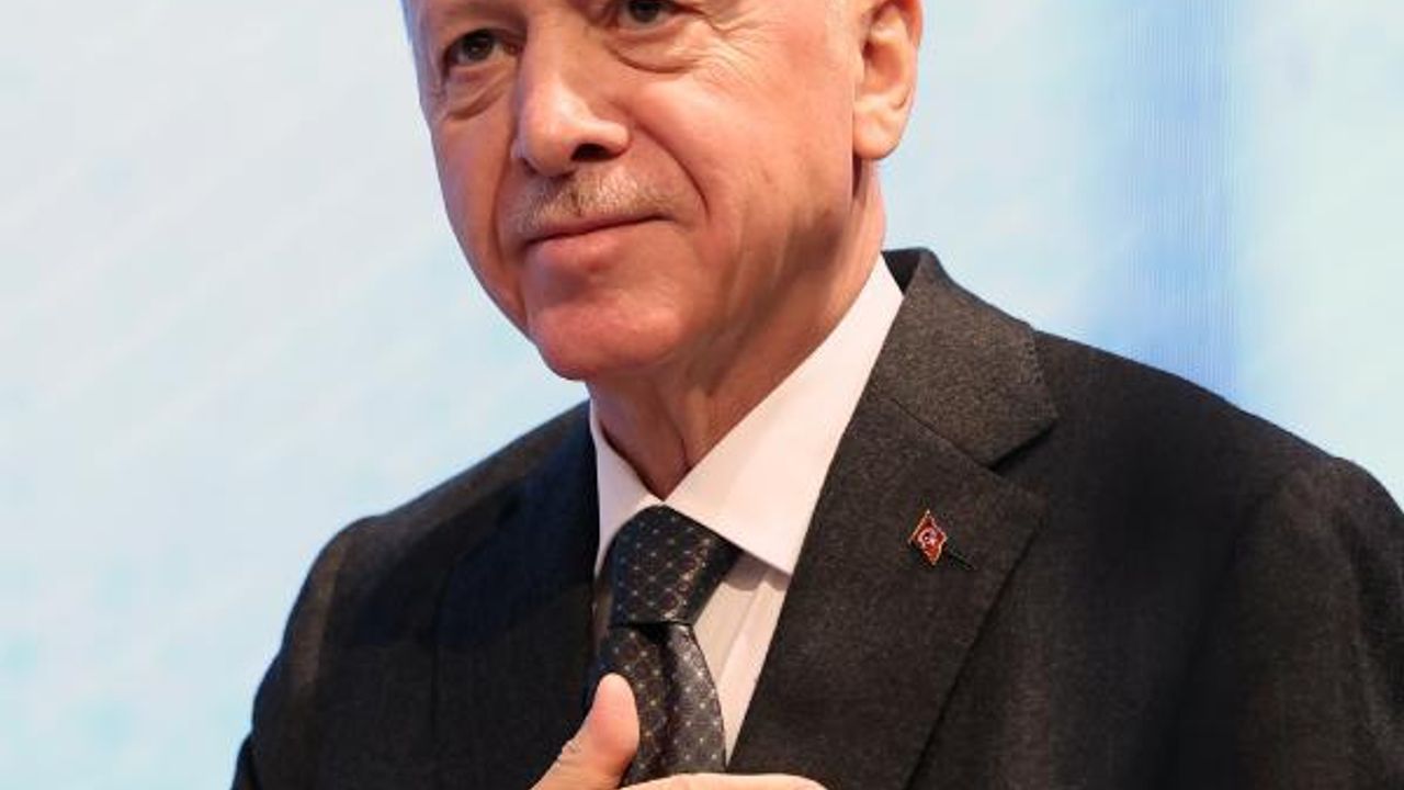 Cumhurbaşkanı Erdoğan: Alper Gezeravcı'nın yaptığı işe 'turistik gezi' demeleri ayıptır