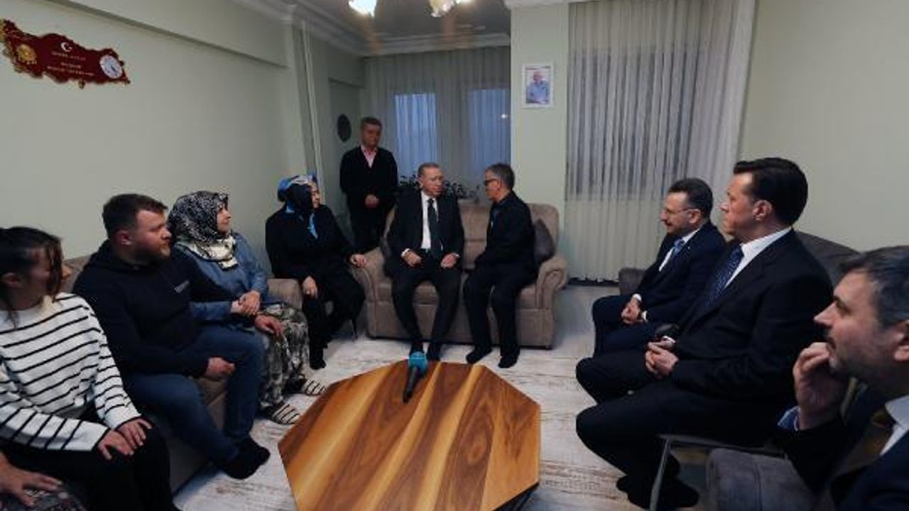 Cumhurbaşkanı Erdoğan, şehit Tunahan Evcin'in ailesine taziye ziyaretinde bulundu