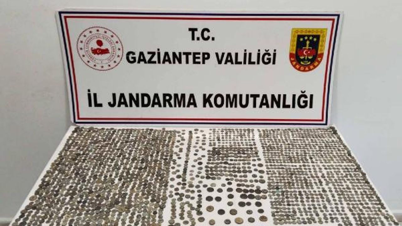 Gaziantep'te 2 bin 51 gümüş sikke ele geçirildi, 2 gözaltı