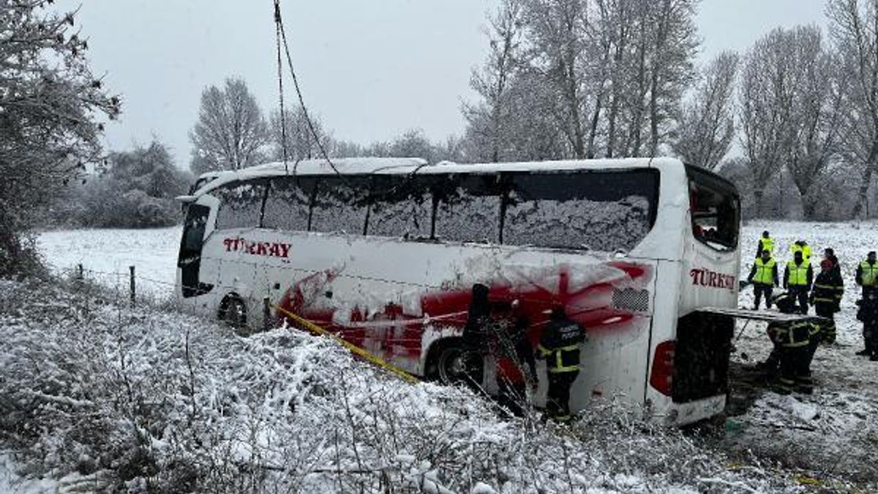 Kastamonu'da yolcu otobüsü devrildi: 6 ölü, 33 yaralı (2)