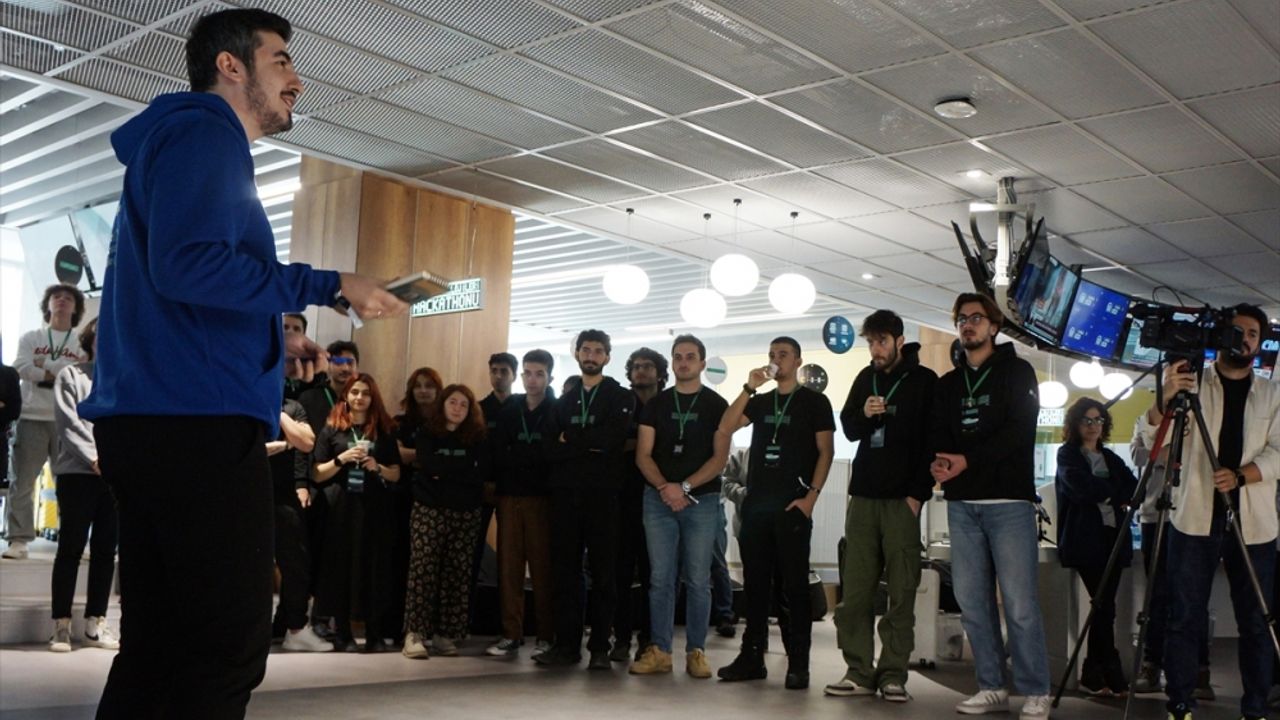 "AA Medya Teknolojileri Hackathonu"nda son 48 saat heyecanı