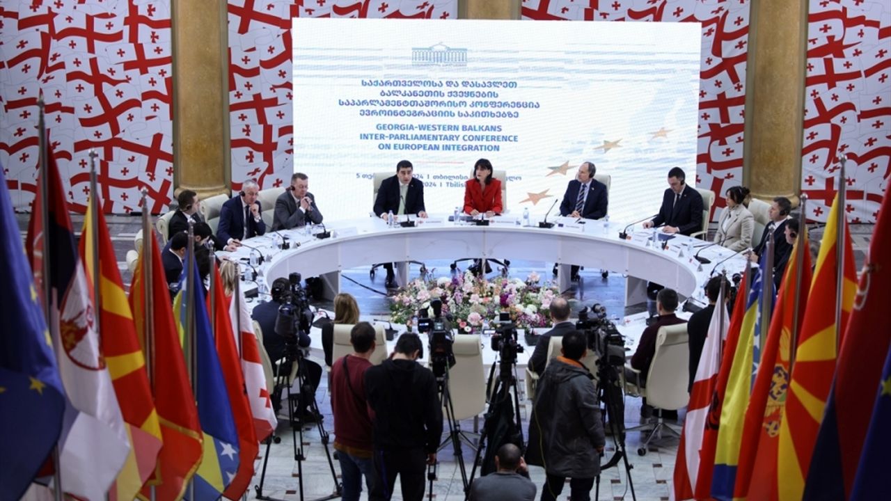 Tiflis'te Gürcistan ve Batı Balkan ülkelerinin ilk parlamentolar arası konferansı yapıldı