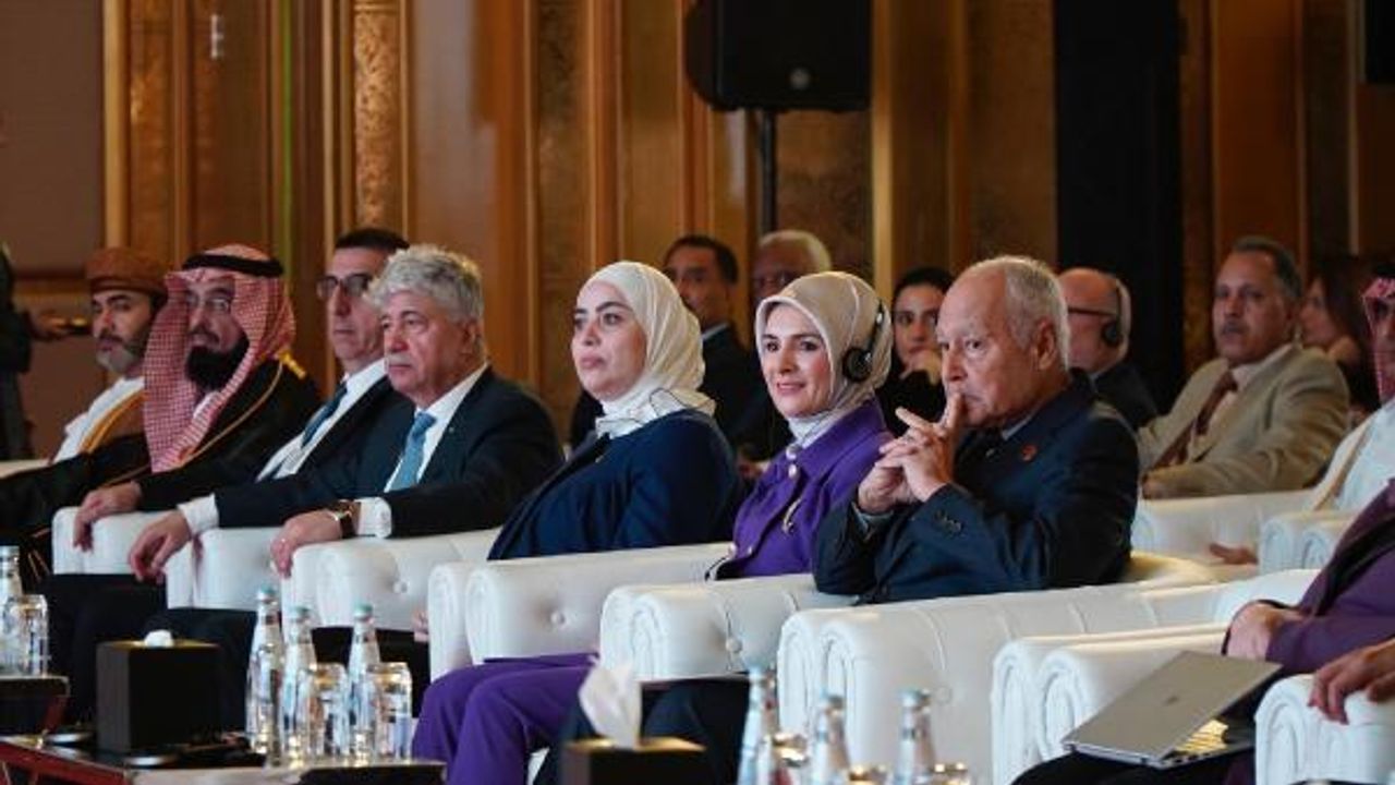 Bakan Göktaş, Katar’da ‘Çok Boyutlu Sosyal Kalkınma için Arap Forumu’na katıldı