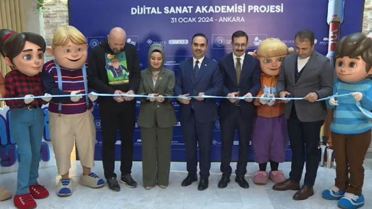 Bakan Kacır, 'Dijital Sanat Akademisi'nin açılışına katıldı