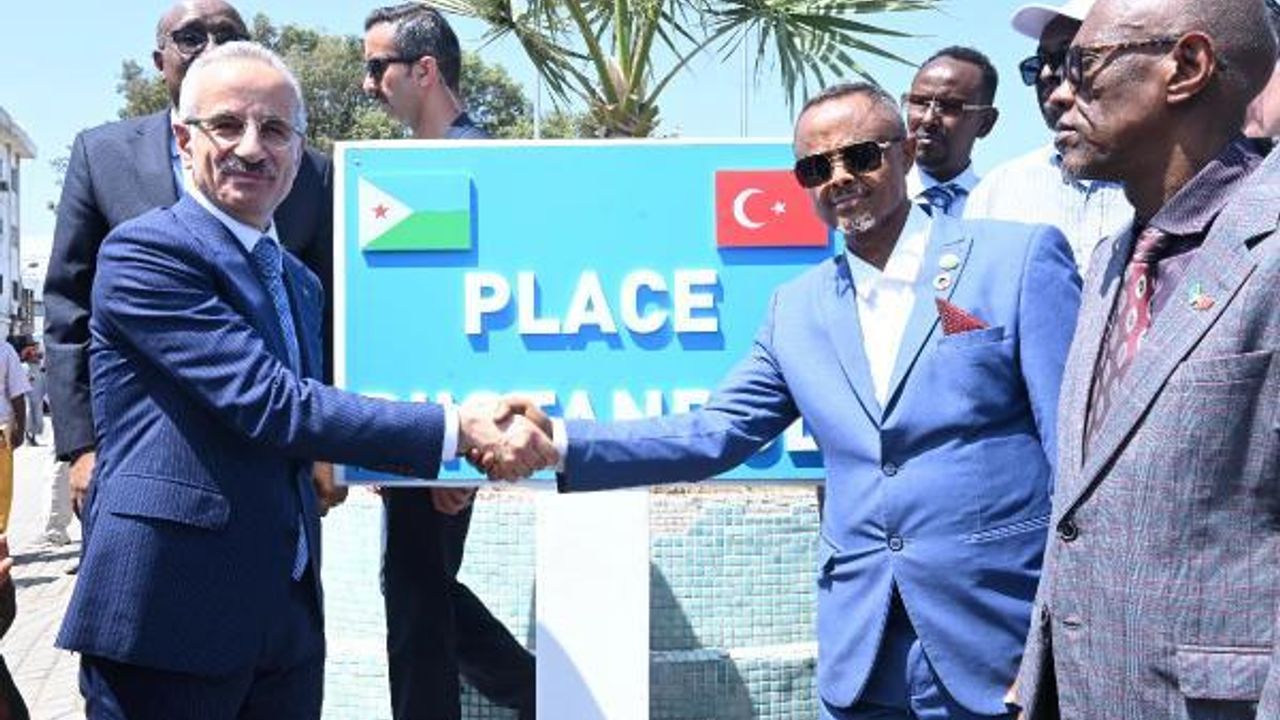 Bakan Uraloğlu, Cibuti’de ‘İstanbul Meydanı’nın açılışını yaptı