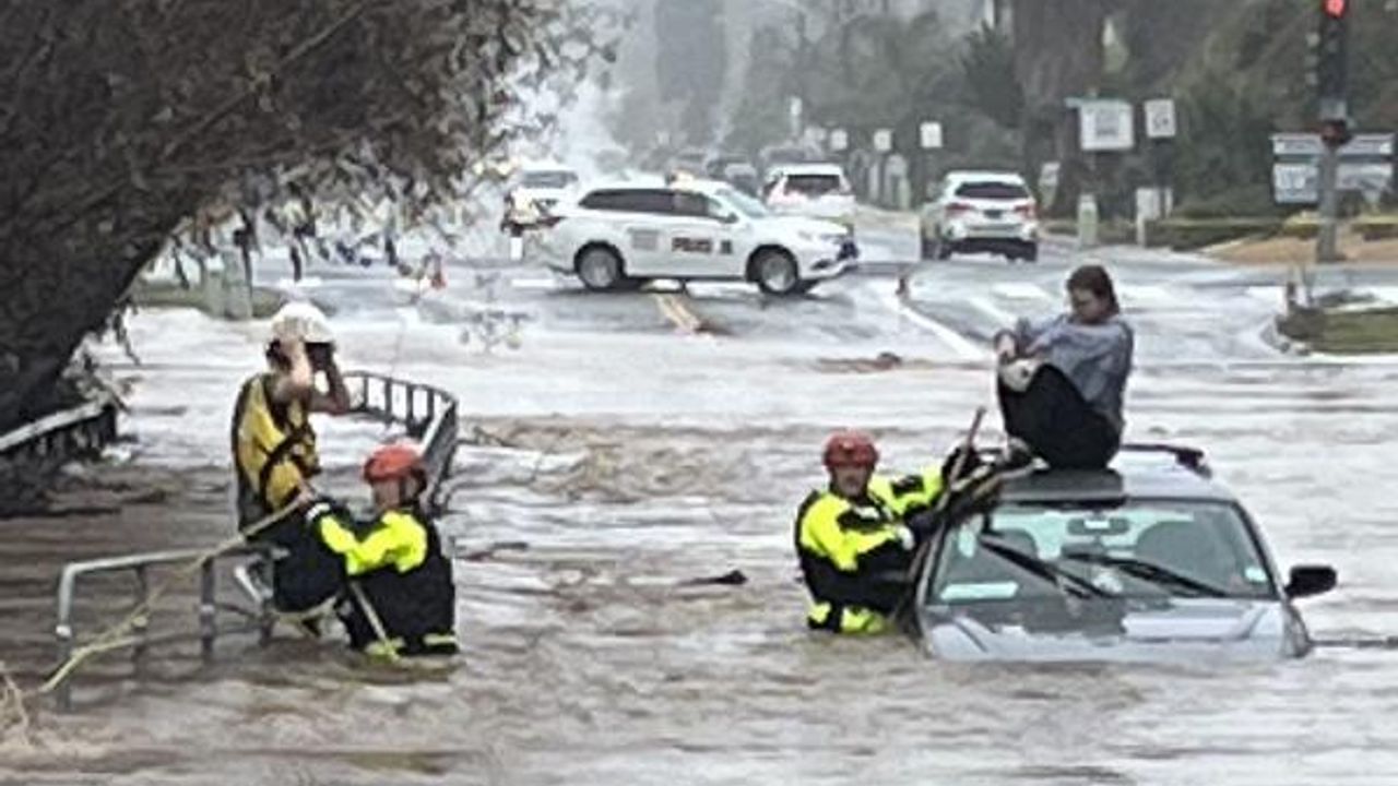 Kaliforniya'da fırtına sebebiyle 8 ilçede acil durum ilan edildi