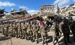 Depremden etkilenen Kırıkhan ve Hassa ilçelerine jandarmadan büyük destek!