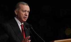 Cumhurbaşkanı Erdoğan: Cumhuriyetimizin 100'üncü yaşını millet olarak köklü birikime sahip olmanın gururuyla kutluyoruz