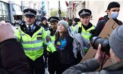 İklim aktivisti Greta Thunberg Londra'da gözaltına alındı