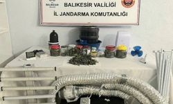 Uyuşturucu imalathanesi kuran zehir tacirlerine eş zamanlı operasyon