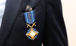 Kosova’dan Haluk Bayraktar’a madalya