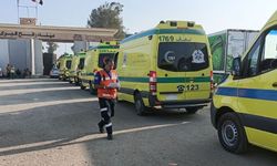 Refah Sınır Kapısı 26 gün sonra açıldı! İlk ambulanslar geçti