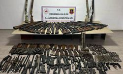Jandarma mini cephaneliğe baskın yaptı: 12 gözaltı