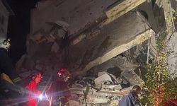 Antalya'da 3 katlı bina çöktü: Ölü ya da yaralı bulunmuyor