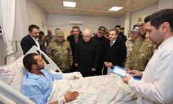 Bakan Güler'den, Şırnak’ta tedavi gören yaralı askerlere ziyaret