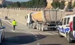 Sıvı betonu dökerek ilerleyen kamyon trafikten men edildi