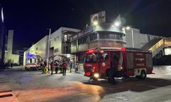 Kocaeli'de lastik fabrikasında yangın: 8 işçi dumandan etkilendi