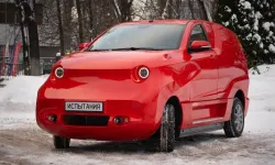 Rusya'nın elektrikli otomobili Amber alay konusu oldu: Fiat Multipla bile daha güzel!