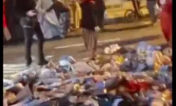 İstanbul'da şok görüntüler: Yanan marketi yağmaladılar