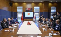 Adil Karaismailoğlu, KKTC Meclisi Sağlık İşleri Komitesi Başkanı Yeşilırmak ile görüştü