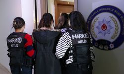 Bitlis'te 10 kilo 190 gram sentetik uyuşturucuyla yakalanan yabancı uyruklu 2 kadın tutuklandı