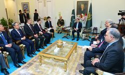 Pakistan, Çin ile her alanda stratejik ve işbirliğine dayalı ortaklıktan memnun