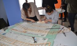 Yüksekova'da model uçak kursuna katılan öğretmenler öğrencilerine havacılığı sevdirecek