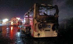 Mersin'de seyir halindeki servis otobüsünde yangın çıktı