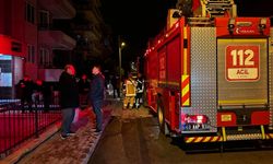 Afyonkarahisar'da bir apartmanda çıkan yangında 10 kişi dumandan etkilendi