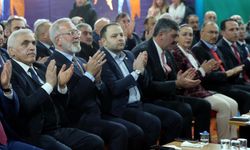 AK Parti'li Yenişehirlioğlu, partisinin "Ardahan Aday Tanıtım Toplantısı"nda konuştu: