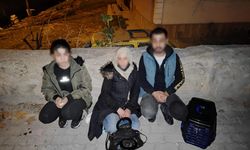 Konya'da 3 düzensiz göçmenin yakalandığı aracın sürücüsü tutuklandı