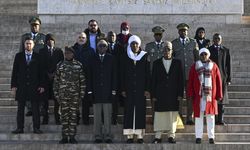 Nijer Başbakanı Lamine Zeine, Anıtkabir'i ziyaret etti