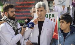 Sakarya'da hekimler ve sağlık çalışanları Gazze için "sessiz yürüyüş" yaptı