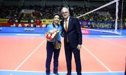 Voleybol hakemi Nurper Özbar'a Paris 2024 Olimpiyatları daveti